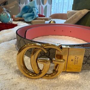 Gucci women’s revesable belt pink and brown Gucci size 90